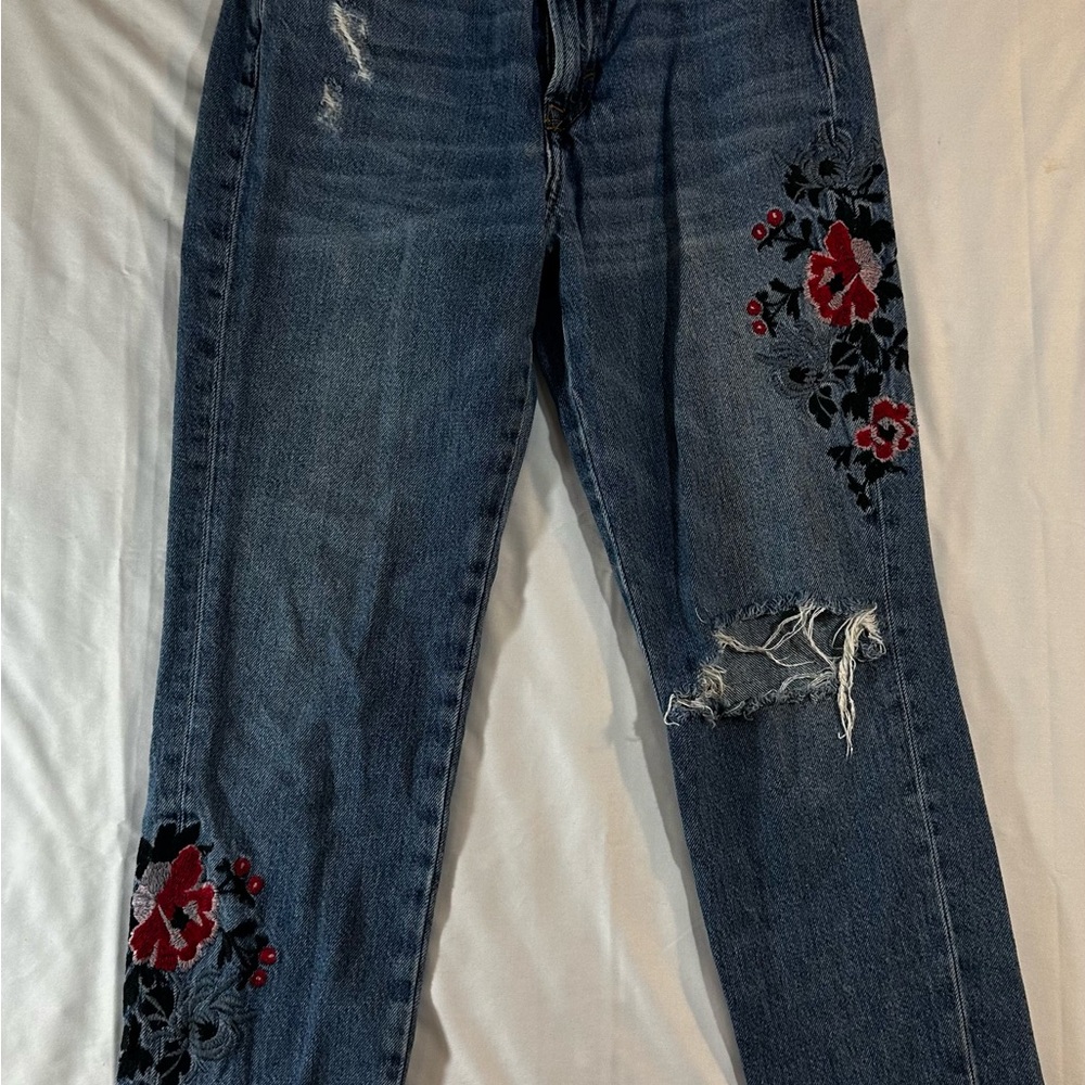 Embroidered Floral Distressed Jeans